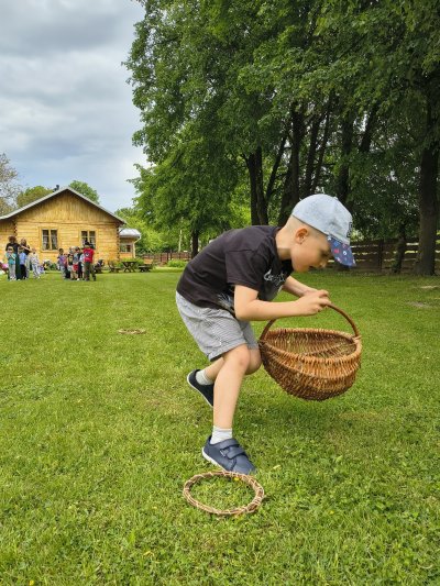 Z cyklu Turystyczne Wojsławice - przedszkole Arka